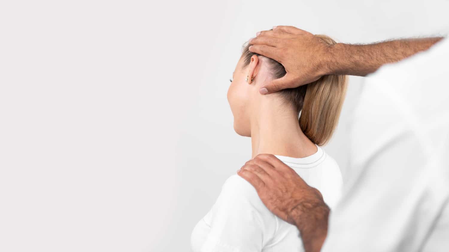 Dr-Raslan-The Best Neck Pain Chiropractor Dubai